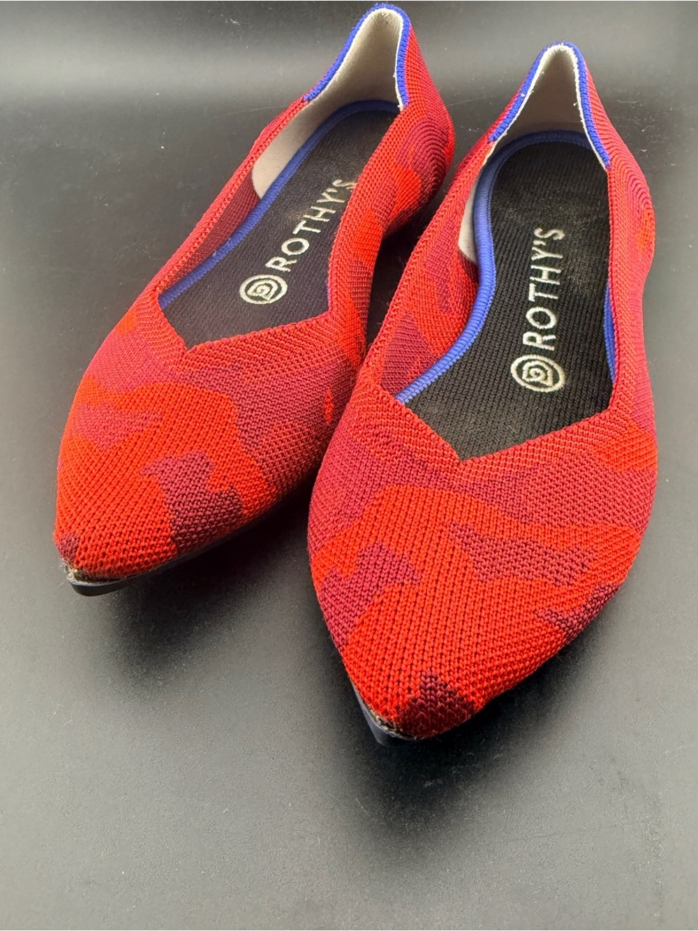 Rothy’s The Point Flats in Red Camo Size 8